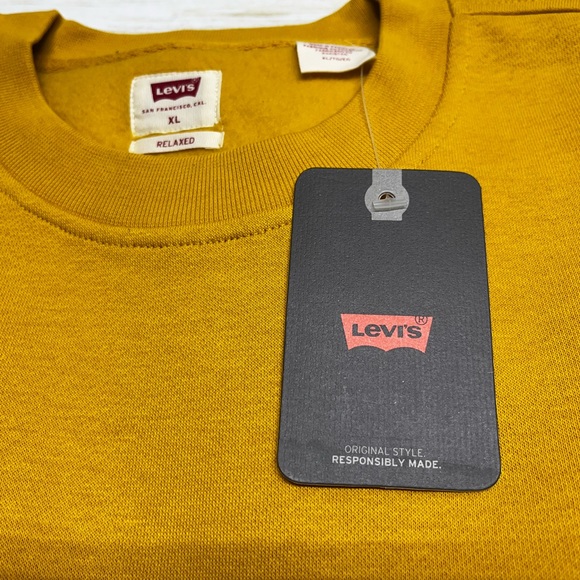 NWT Levi’s Men Crewneck Relaxed Fit Sweatshirt in Gold Size XL - Picture 9 of 9